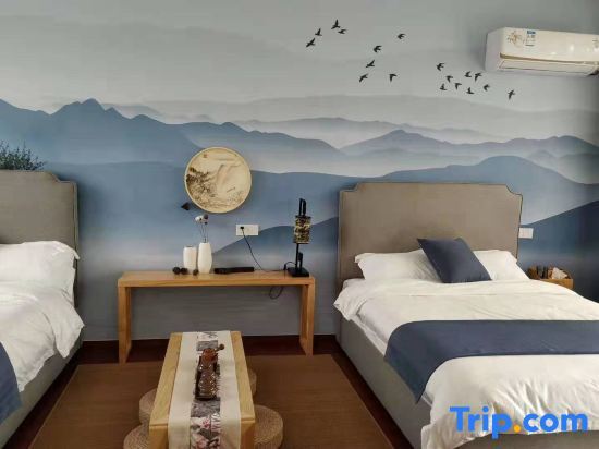 Шанхай: Donglin Luqi Tongyi Homestay (Shanghai Pudong New Area Lingang Avenue)