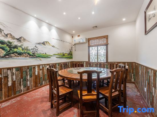 Ханчжоу: Tonglu Manjiang resident hostel Fuchunjiang shop