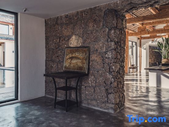 Лицзян: Lijiang Baisha Wuzi Mountain House