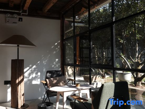 Лицзян: Lijiang Baisha Wuzi Mountain House