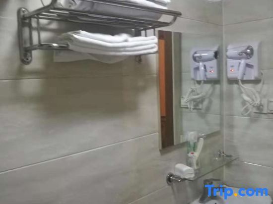 Шанхай: 99 Yongchaoxing Hotel