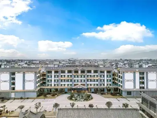 Lavande Hotel (Heqing Xinhua Branch) — фото 1