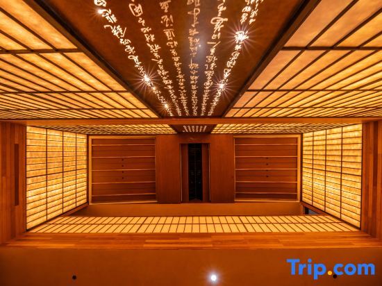 Дали: Dali Shangxia Songfeng Seaview Homestay