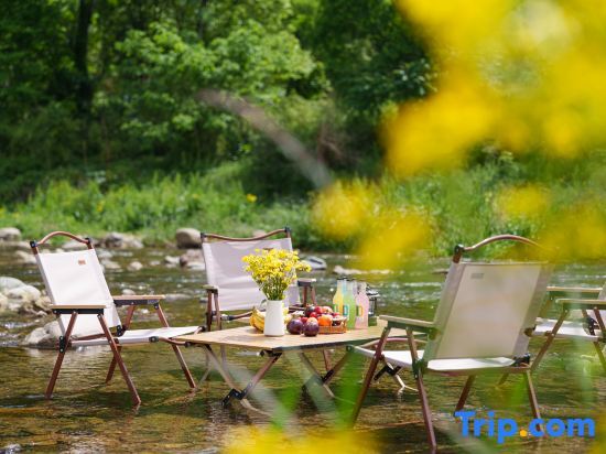 Хучжоу: Anji Xinyutian Yishan Huanjing Holiday Homestay
