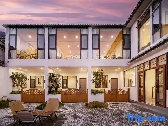 Дали: Dali Erhai Shangchun Seaview Designer Hotel