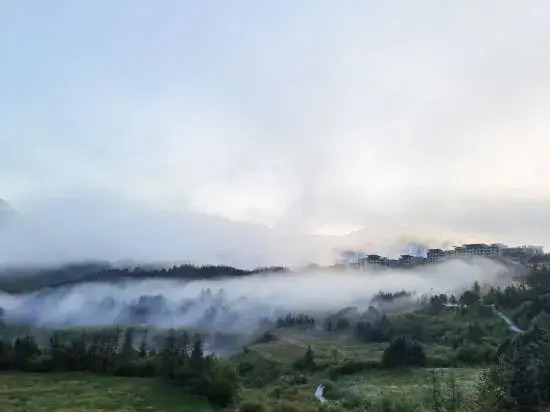 Цзючжайгоу: Jiuzhaigou Yunfengli International Outdoor Camp