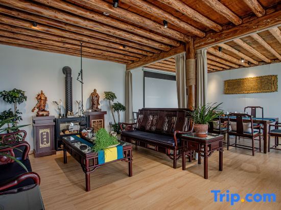 Дали: Seaview Homestay