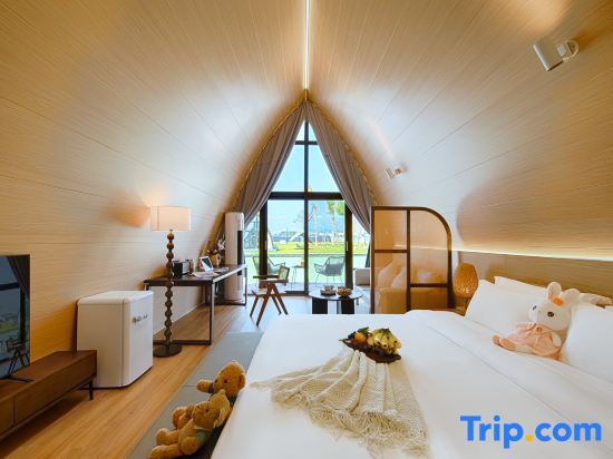 Ледун: Yingge Treading on the Waves Boat House Homestay