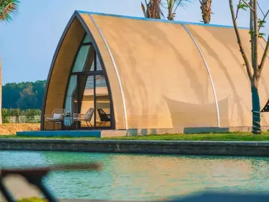 Ледун: Yingge Treading on the Waves Boat House Homestay