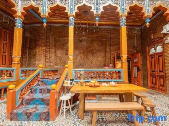 Кашгар: Kashgar Ancient City | Xiaoxiangli · Coffee and Tea · Worry Relieving Art Homestay