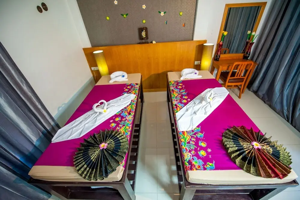 Муанг: The Jasmine Nai Harn Beach Resort And Spa