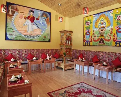 Геса: HIVC @ Lugu Lake Mosuo Home Hotel