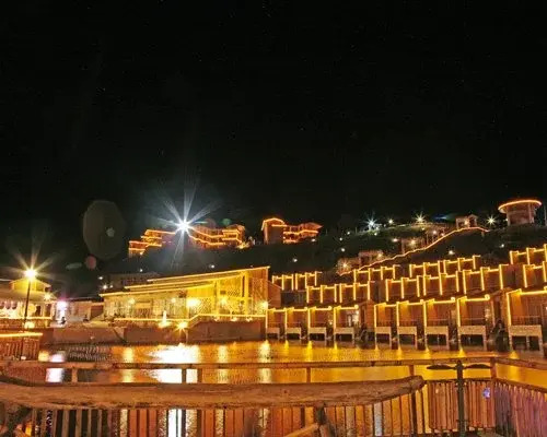 Геса: HIVC @ Lugu Lake Mosuo Home Hotel