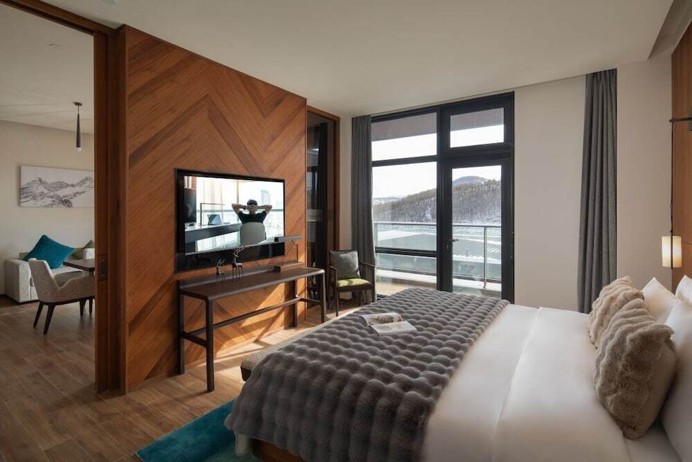 Чжанцзякоу: Oakwood Suites Chongli