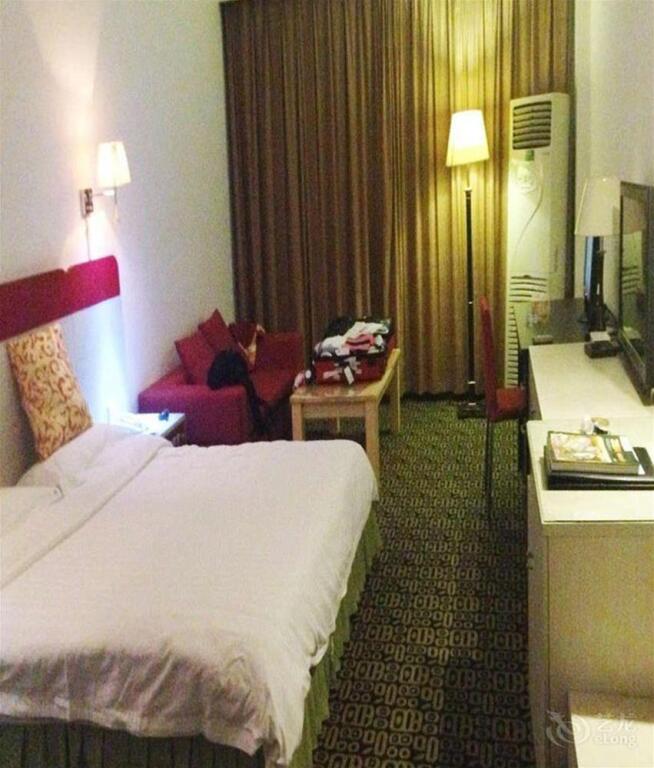 Гуйлинь: Home Inn