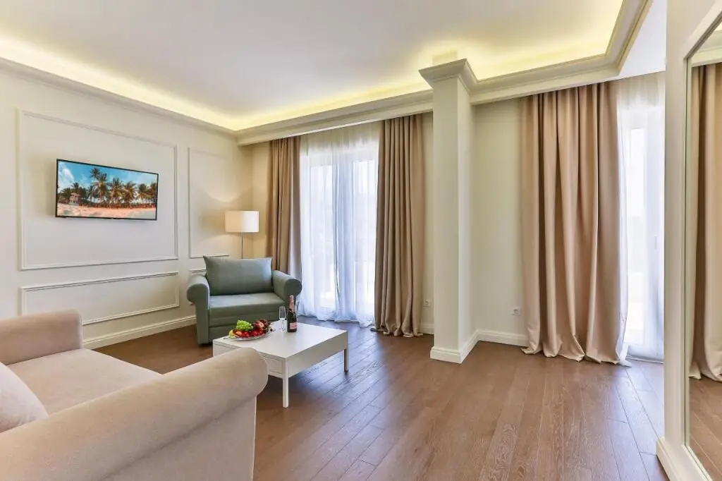 Будва: Отель Hotel Eden Hotel Budva