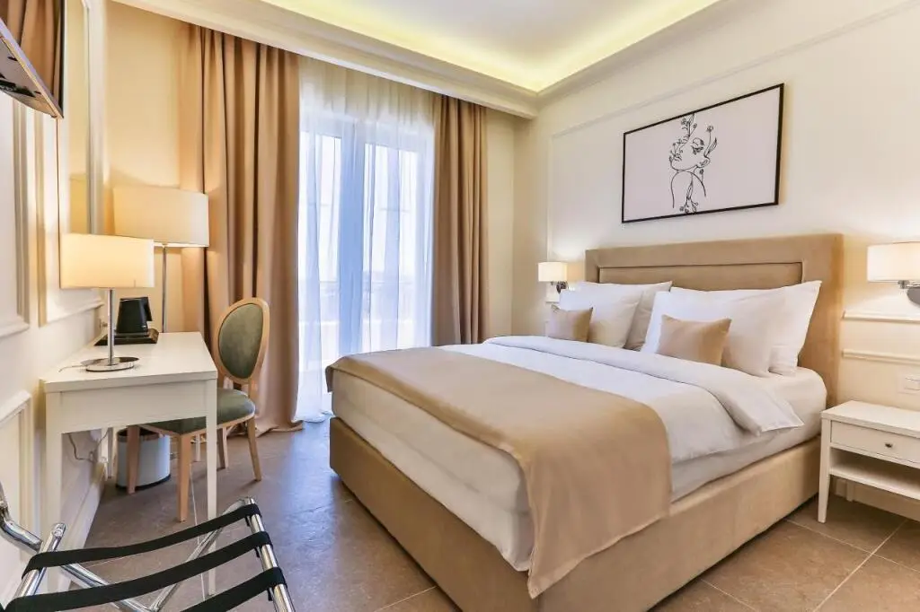 Будва: Отель Hotel Eden Hotel Budva