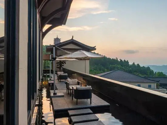 Чандэ: Wyndham Grand Plaza Royale Peach Blossom Hot Springs Resort