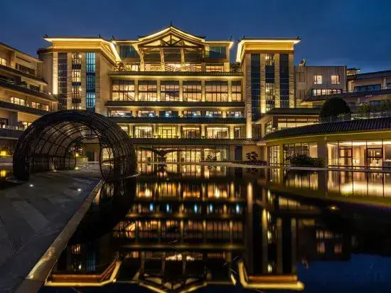 Чандэ: Wyndham Grand Plaza Royale Peach Blossom Hot Springs Resort
