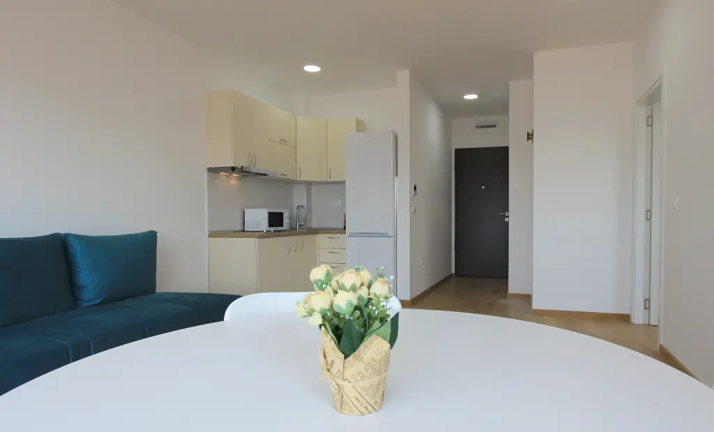 Бечичи: Апартаменты Lovely one bedroom with parking space
