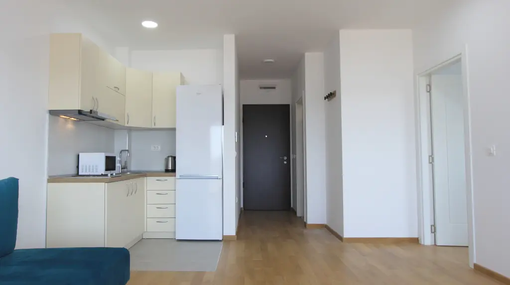 Бечичи: Апартаменты Lovely one bedroom with parking space