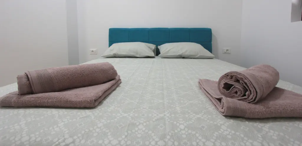 Бечичи: Апартаменты Lovely one bedroom with parking space