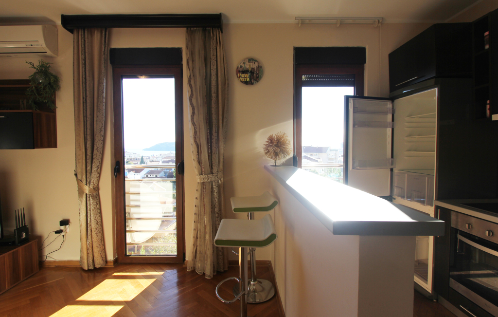Будва: Квартира Sunny Three Bedroom