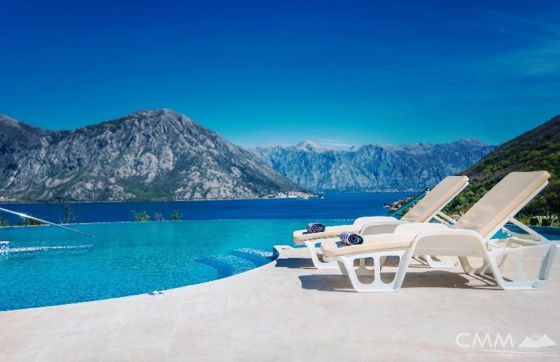 Стрп: Апартаменты Gorgeous Morinj Resort