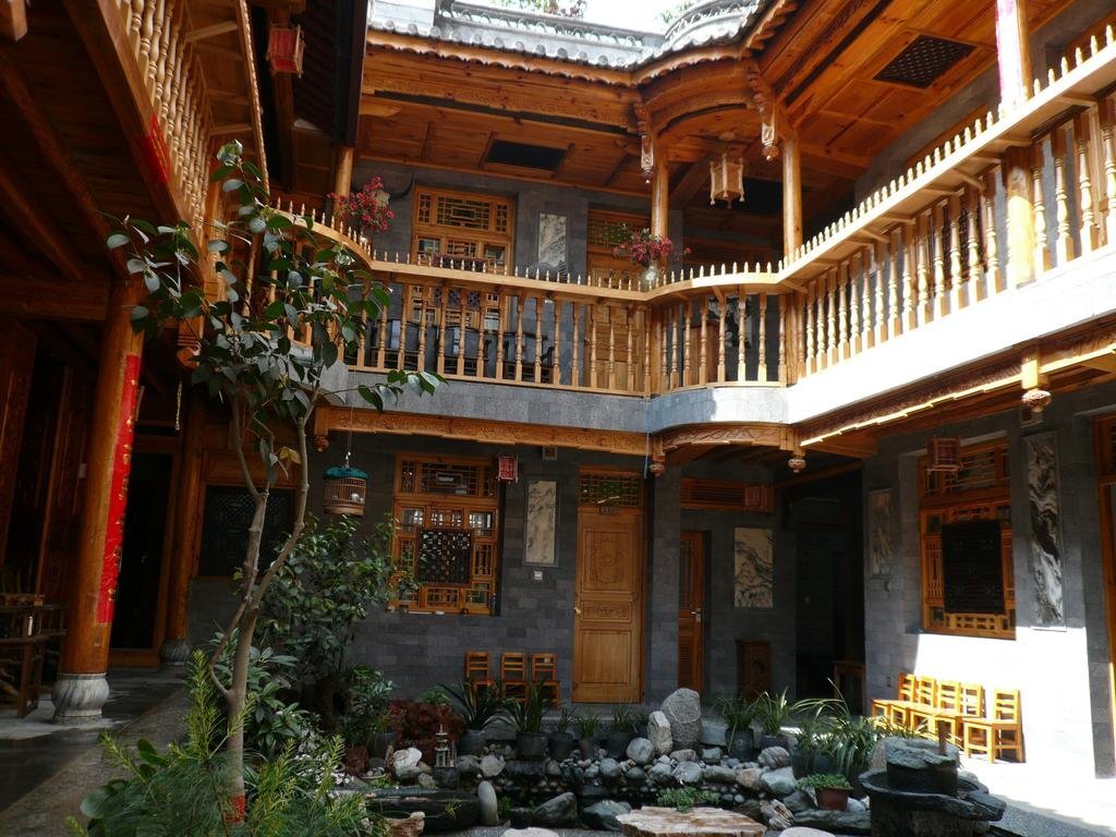 The Moonshine Inn of Dali — фото 1