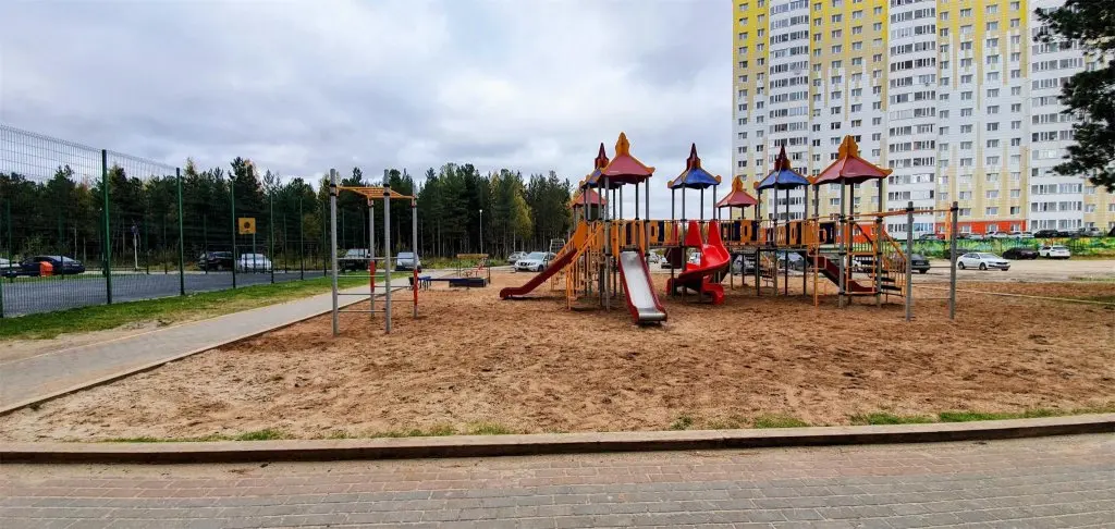 Сургут: Добрый дом на улице Александра Усольцева 30