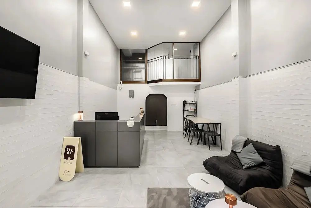 Бангкок: The 63rd Hostel