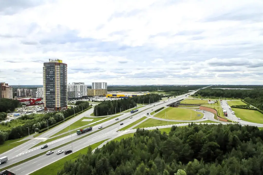 Сургут: PANORAMA TRTs Aura