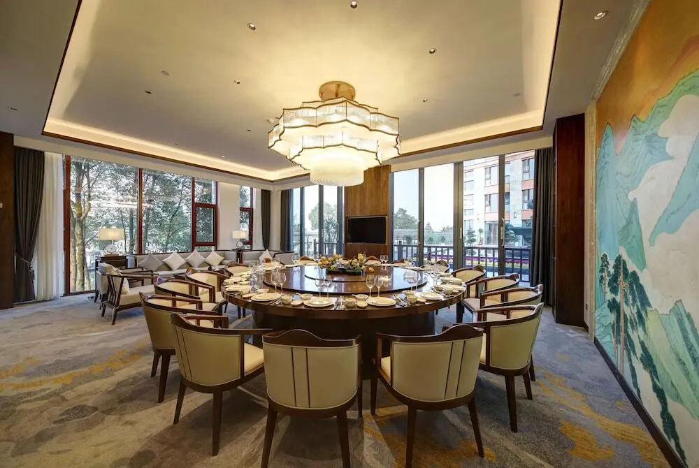 Наньчун: Howard Johnson by Wyndham Yilin Hotel Guangan