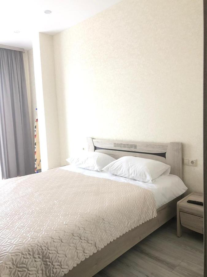 Сочи: Apartment Nizhneimeretinskaya 143