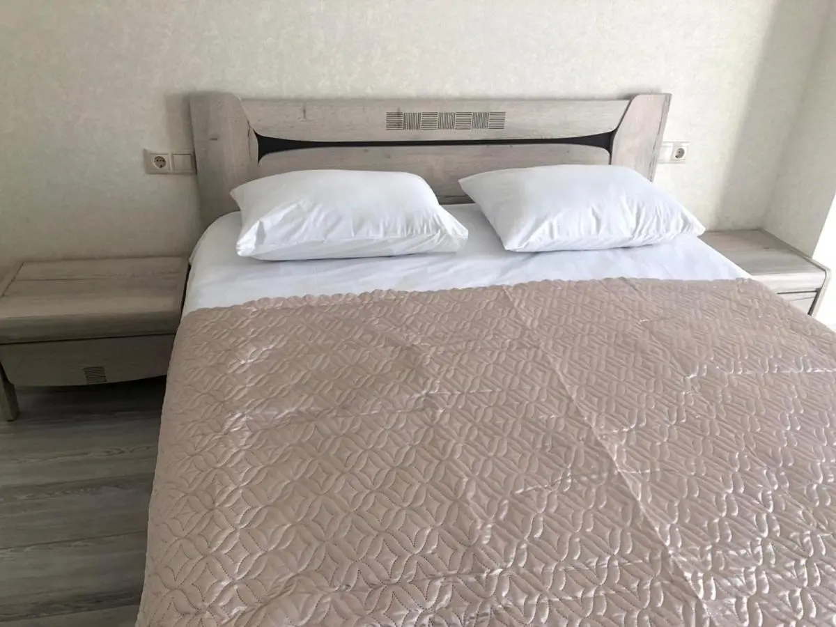 Сочи: Apartment Nizhneimeretinskaya 143