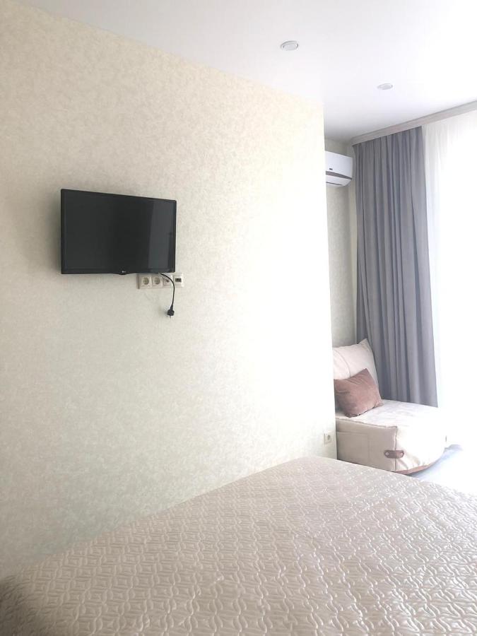 Сочи: Apartment Nizhneimeretinskaya 143