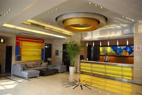 Шанхай: Sina Hotel