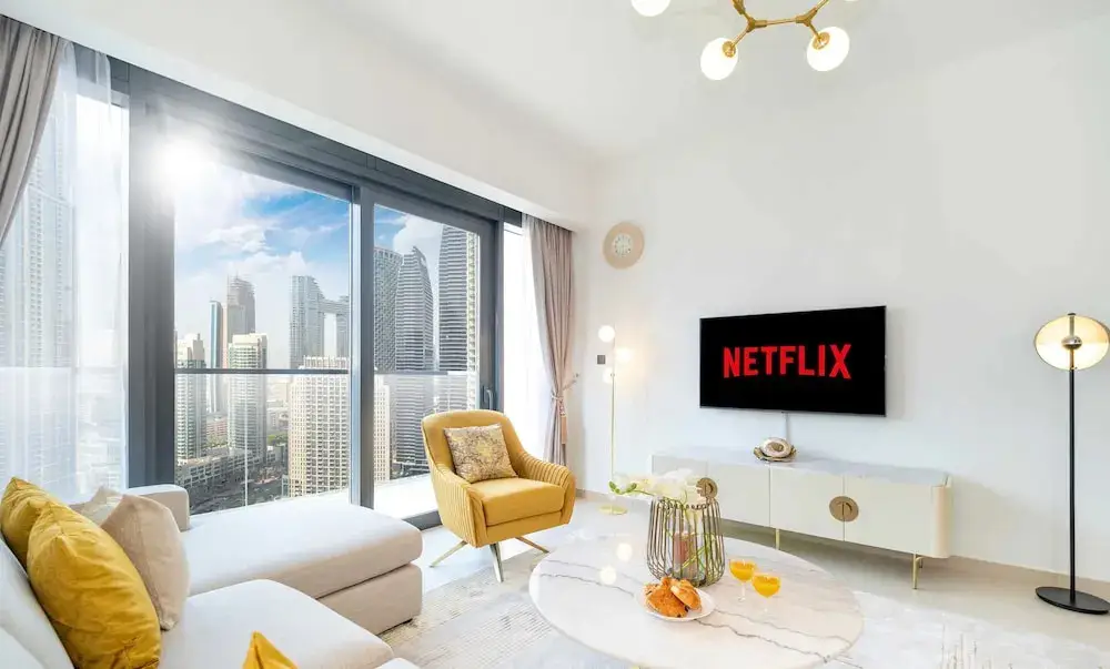 Дубай: LUX  The Central Downtown Skyline Suite