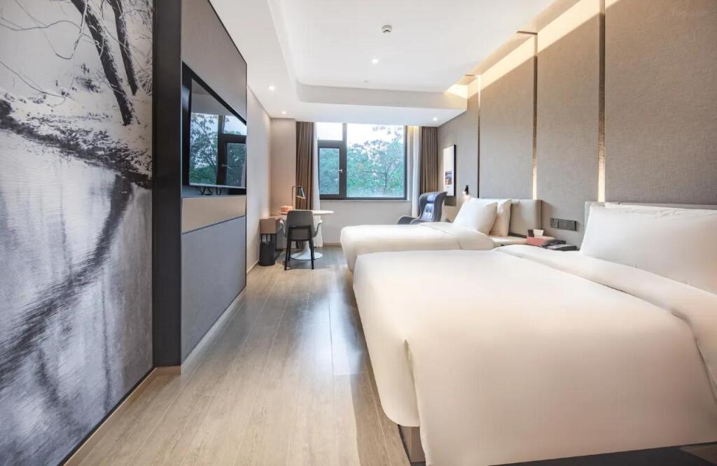 Куньмин: Kunming Green Lake Atour Hotel