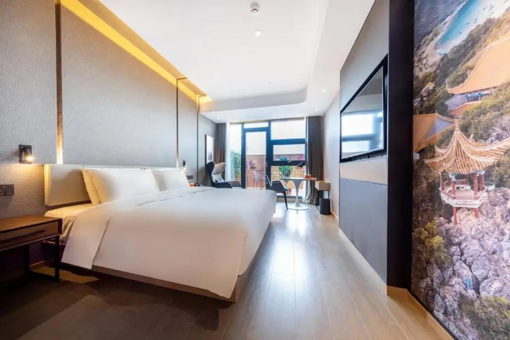 Куньмин: Kunming Green Lake Atour Hotel