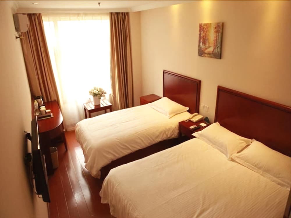 Тяньцзинь: GreenTree Inn Tianjin Heping Road Department Store Shell Hotel