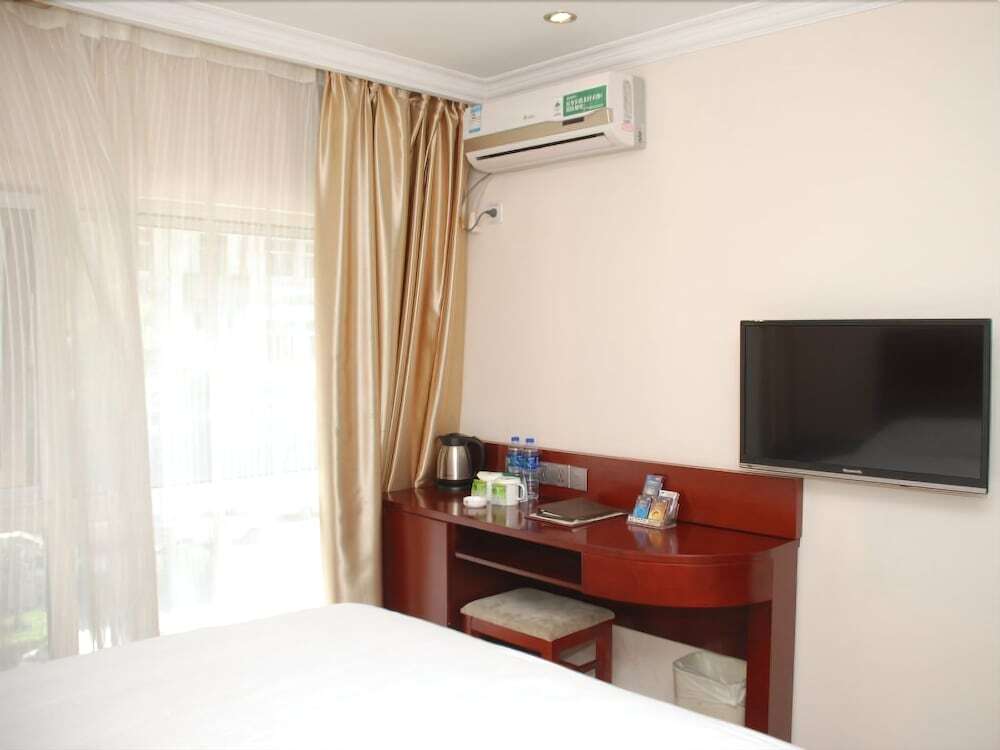Тяньцзинь: GreenTree Inn Tianjin Heping Road Department Store Shell Hotel