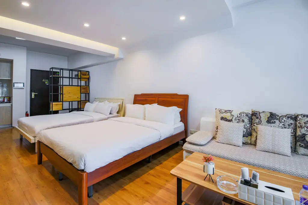Шэньчжэнь: Yiwan Service Apartment