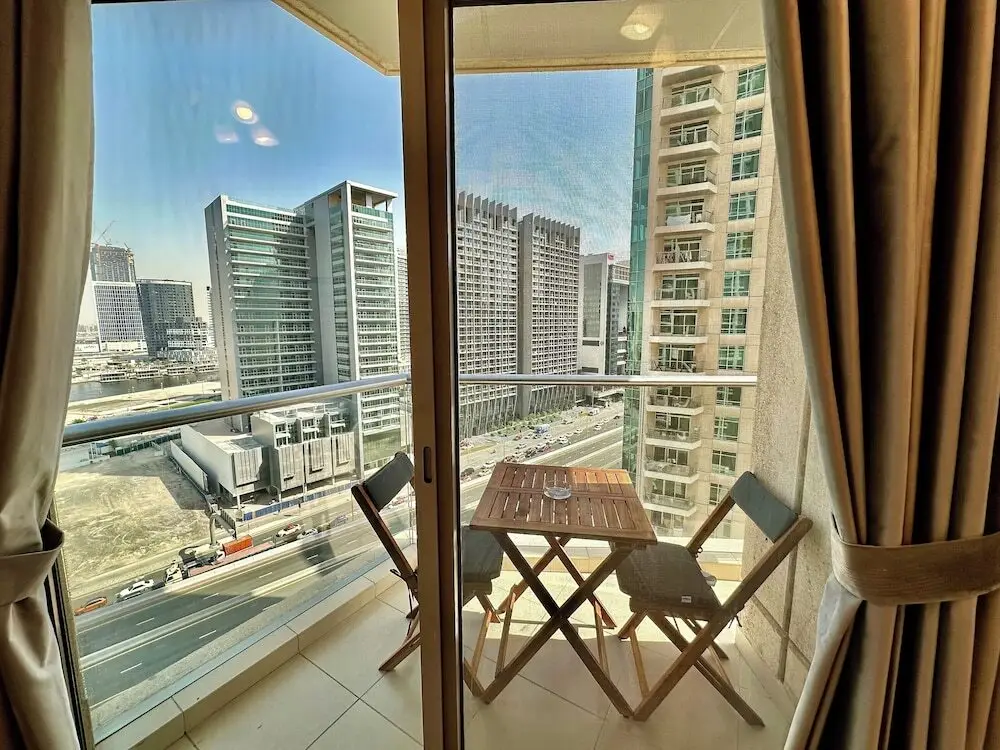 Дубай: Lux BnB Burj Views