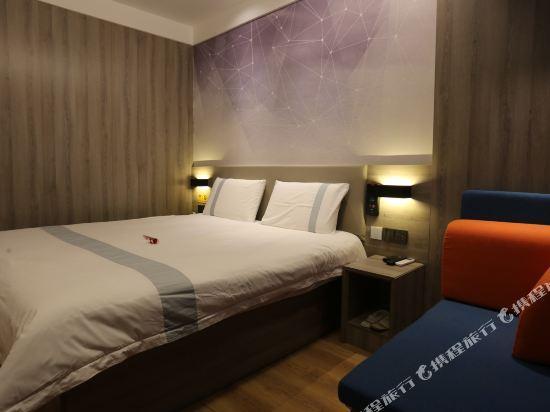 Yijia 365 chain hotel (Chengfeng intersection, Zhonghua street, Handan) — фото 1