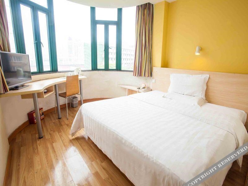 Циндао: 7 Days Inn Qingdao North Railway Station Junfeng Road Subway Station Branch
