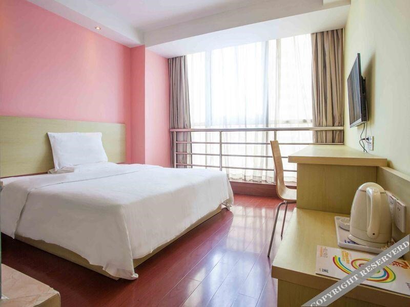 Циндао: 7 Days Inn Qingdao North Railway Station Junfeng Road Subway Station Branch