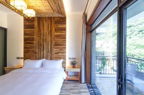 Хучжоу: Mogan Mountain Jieluju Guesthouse