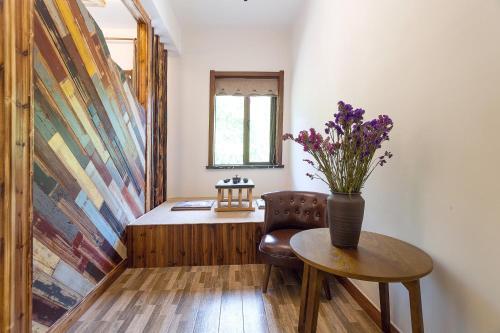 Хучжоу: Mogan Mountain Jieluju Guesthouse