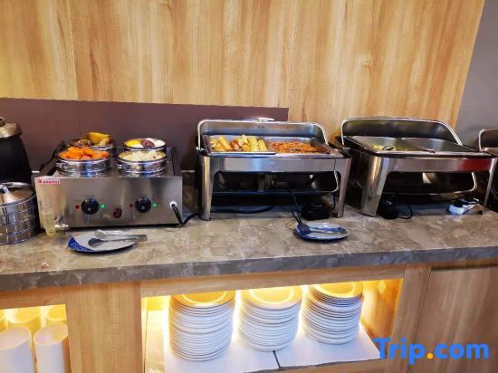 Яньтай: Home Inn · NEO (Joy City store of Yantai passenger terminal)